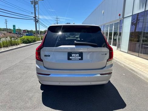 Used 2025 Volvo XC90 B6 Plus AWD/4WD image 4