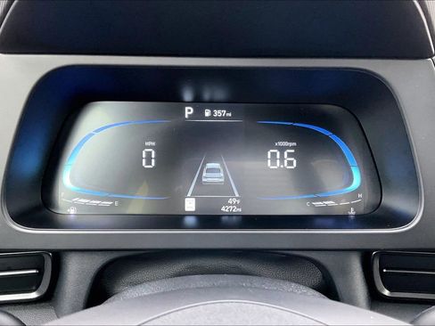 Used 2025 Hyundai Elantra Sport image 20