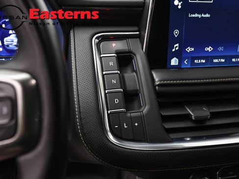 Used 2023 Chevrolet Suburban Premier RWD image 13