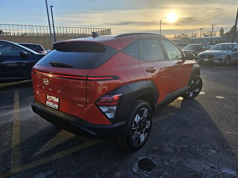 Used 2025 Hyundai Kona SEL image 5