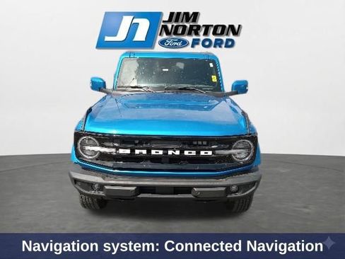 Used 2024 Ford Bronco Outer Banks AWD/4WD image 3