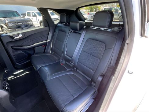 Used 2025 Ford Escape SE FWD image 29