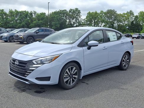New 2025 Nissan Versa SV w/ Trunk Package image 2