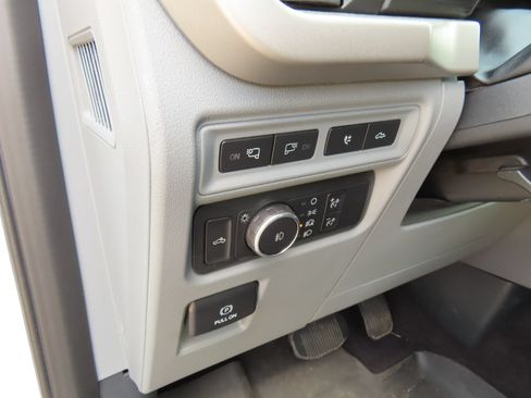 Used 2021 Ford F150 XLT w/ Equipment Group 302A High AWD/4WD image 15