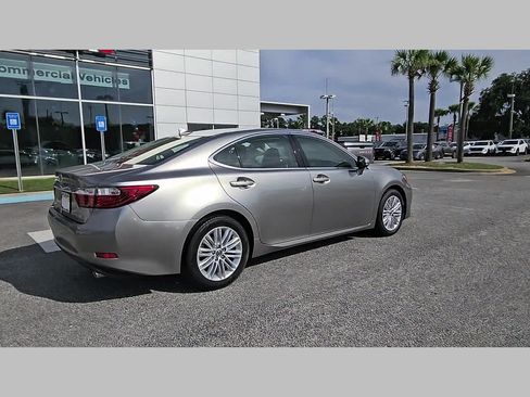 Used 2015 Lexus ES 350 w/ Luxury Package FWD image 35