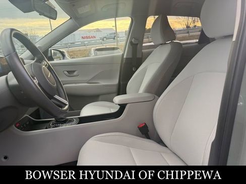 Used 2024 Hyundai Kona SEL image 10