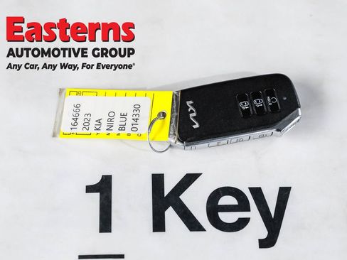 Used 2023 Kia Niro Wave w/ Wave Preserve Package image 25