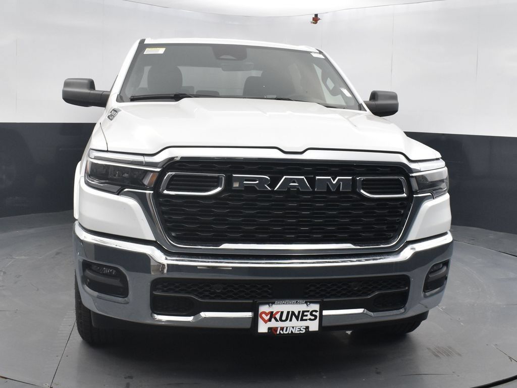 Used 2025 RAM 1500 Big Horn AWD/4WD image 4