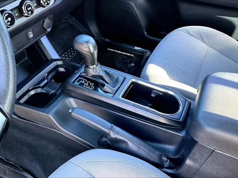 Certified 2018 Toyota Tacoma SR w/ SR Convenience Package image 16