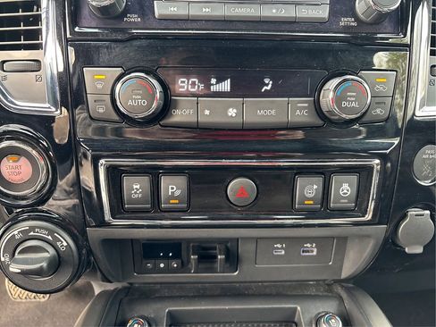 Certified 2023 Nissan Titan Platinum Reserve w/ Off Road Protection Package AWD/4WD image 34