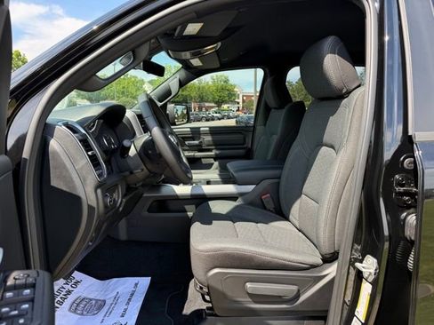 New 2026 RAM 1500 Express AWD/4WD image 13