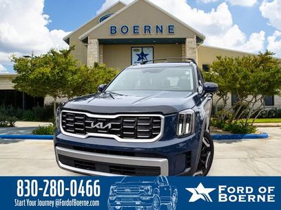 Used 2023 Kia Telluride S w/ S Sunroof Package