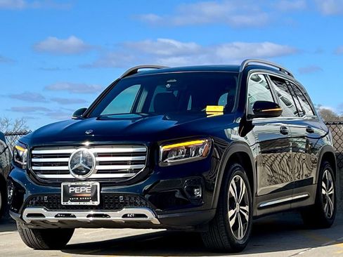 Certified 2026 Mercedes-Benz GLB 250 4MATIC image 4