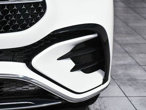 Used 2025 Mercedes-Benz GLE 450e 4MATIC w/ AMG Line Exterior image 77