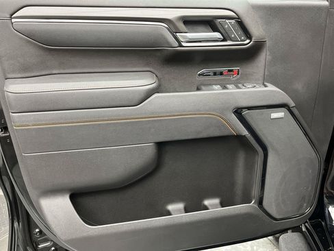 Certified 2025 GMC Sierra 1500 AT4 w/ Technology Package AWD/4WD image 11