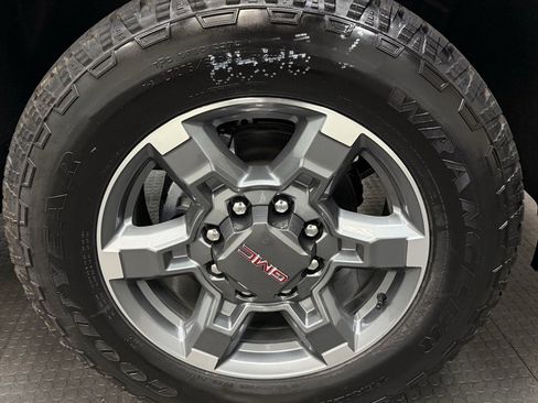 New 2026 GMC Sierra 2500 SLE image 13