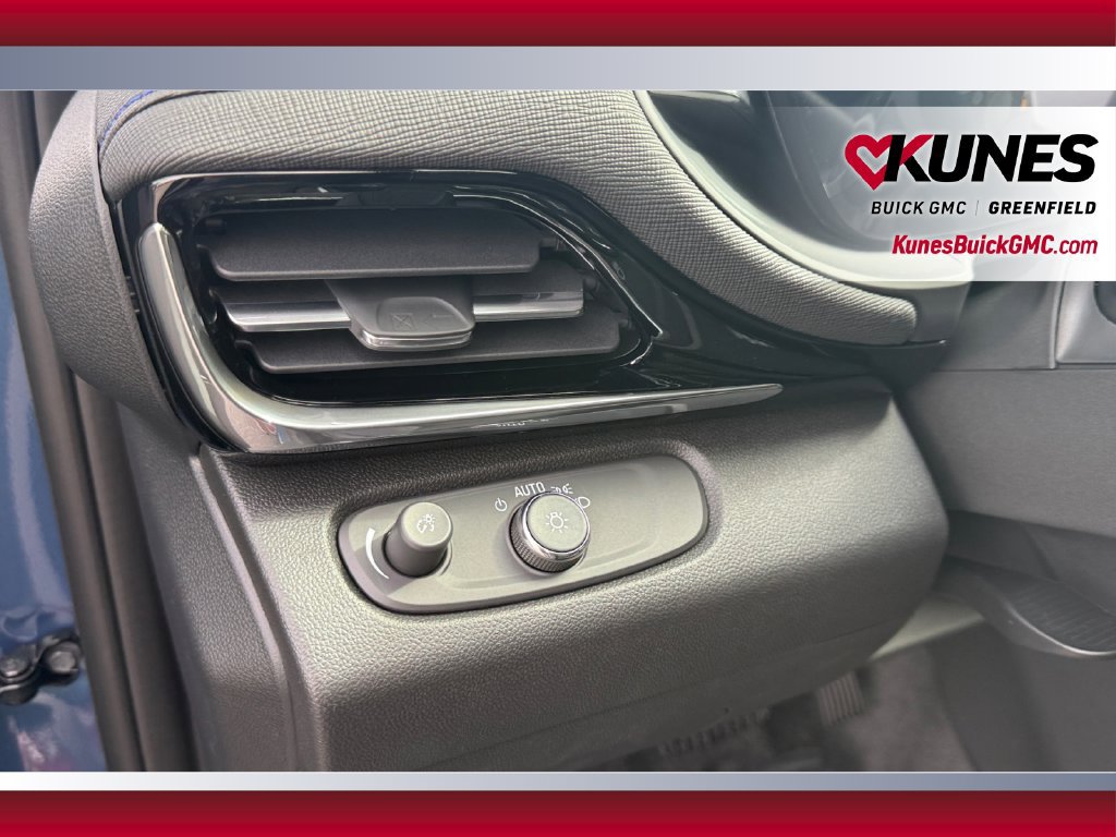New 2026 Buick Envista Sport Touring w/ Convenience I Package FWD image 17