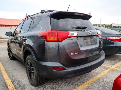 Used 2014 Toyota RAV4 XLE FWD image 9