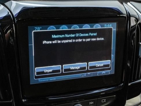 Used 2019 Chevrolet Traverse RS w/ LPO, Floor Liner Package FWD image 34