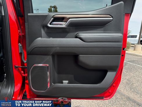 Used 2022 Chevrolet Silverado 1500 RST AWD/4WD image 26