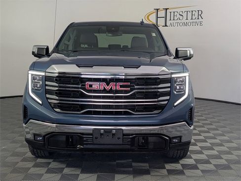 Used 2024 GMC Sierra 1500 SLT image 3