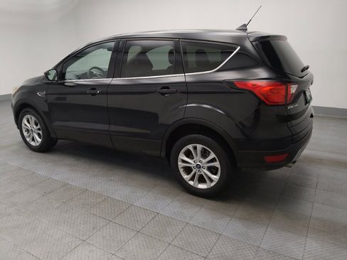 Used 2019 Ford Escape SE image 3