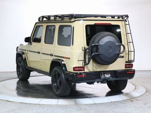 Used 2022 Mercedes-Benz G 550 image 2