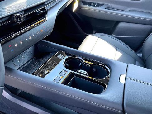 Certified 2025 Nissan Murano SV AWD/4WD image 20