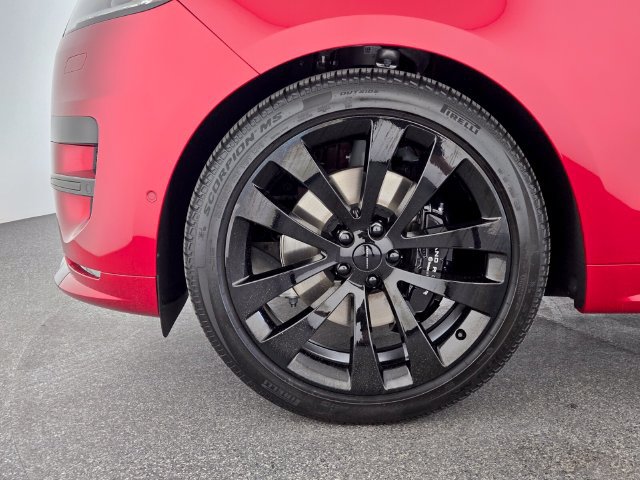 Used 2026 Land Rover Range Rover Sport Dynamic SE AWD/4WD image 9