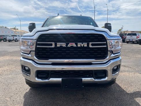 Used 2024 RAM 2500 Big Horn AWD/4WD image 18