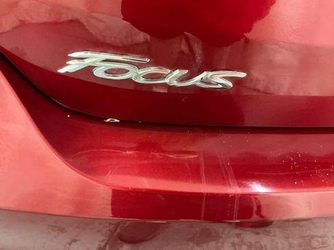 Used 2016 Ford Focus SE FWD image 6