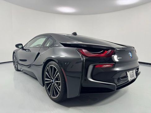 Used 2019 BMW i8 Coupe AWD/4WD image 6