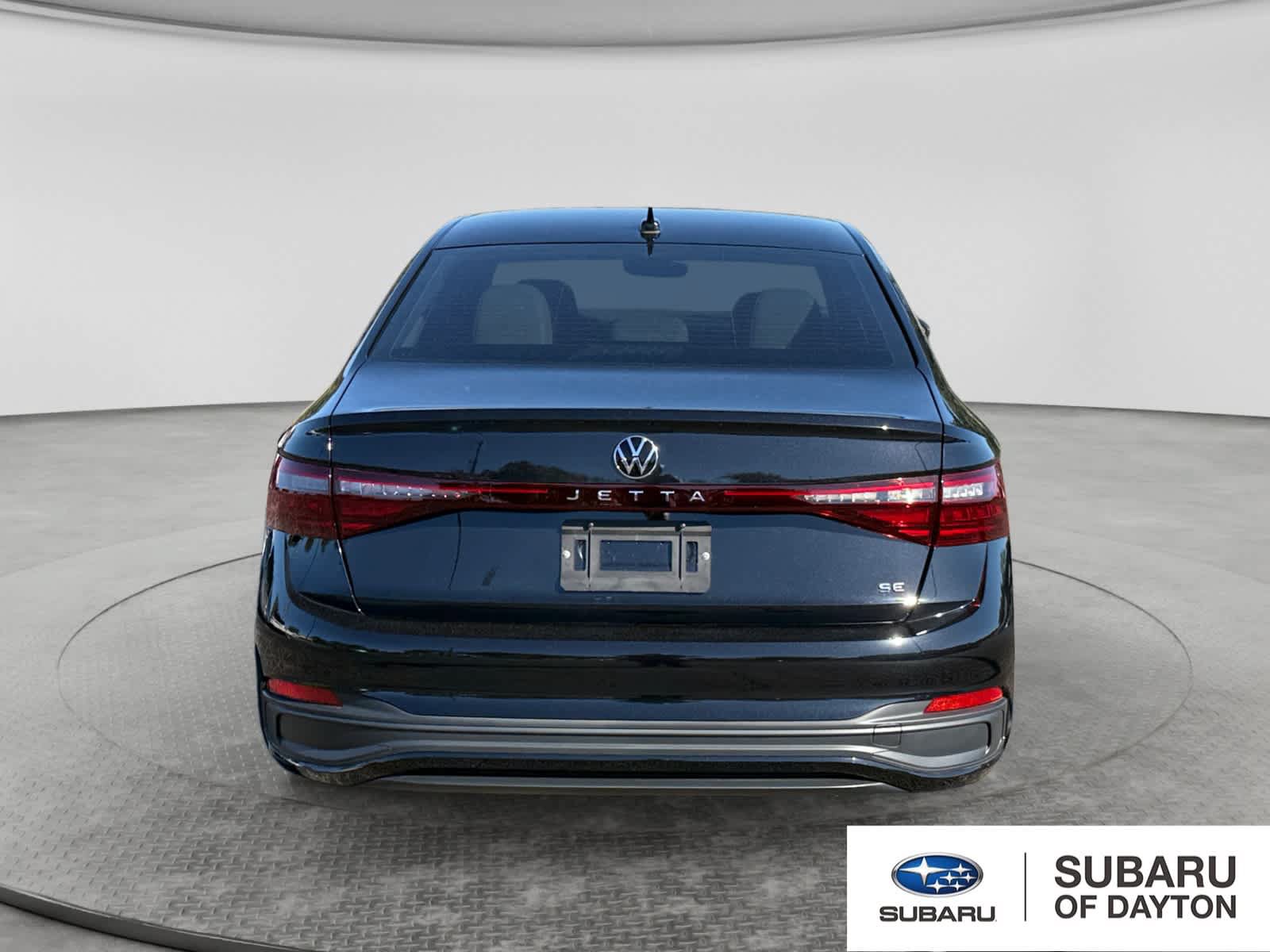 Used 2026 Volkswagen Jetta SE FWD image 6