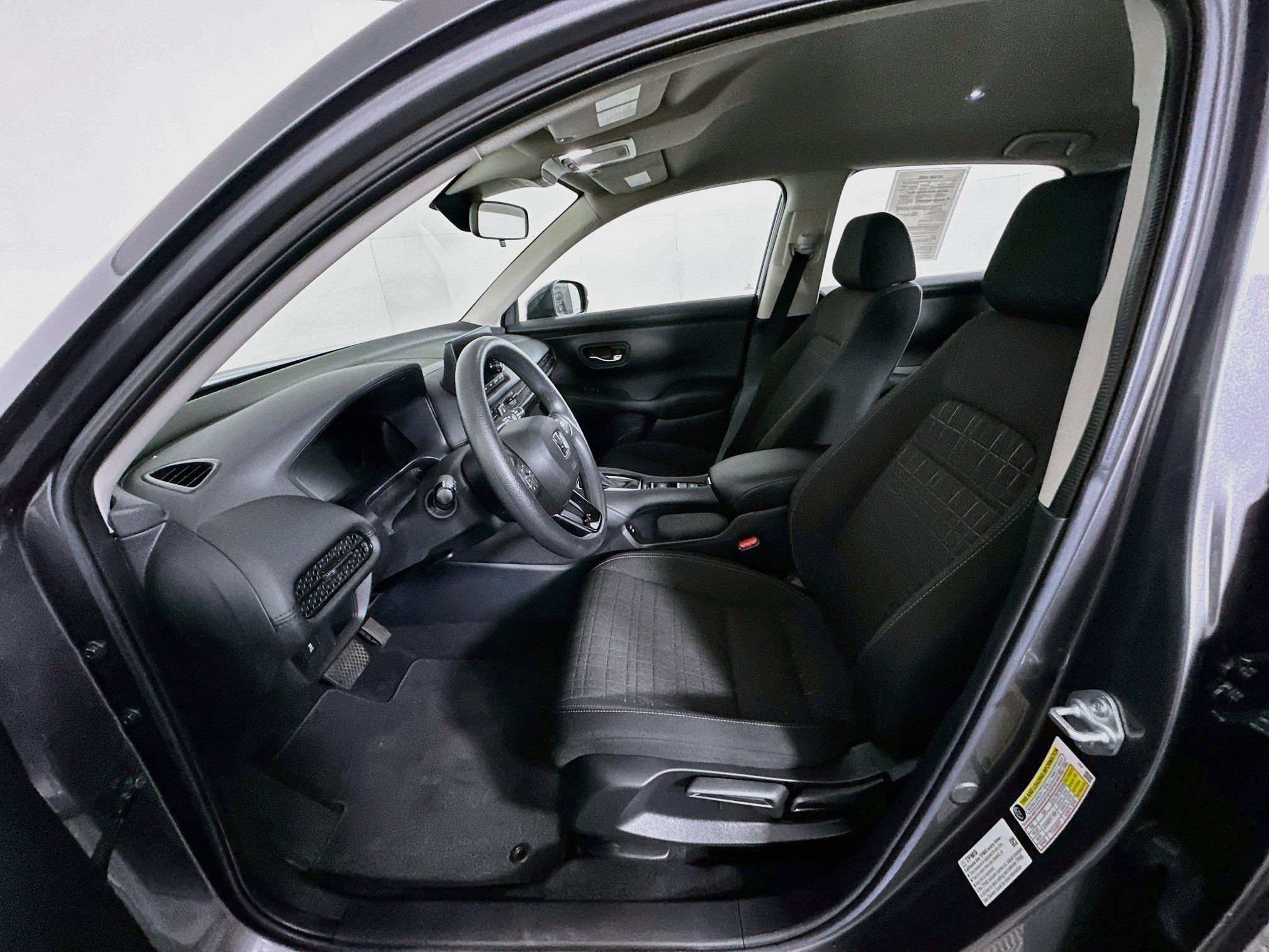 Used 2024 Honda HR-V LX image 13