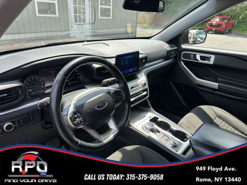 Used 2021 Ford Explorer XLT w/ Equipment Group 202A AWD/4WD image 6