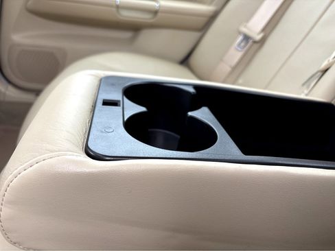 Used 2010 INFINITI M35 w/ Technology Pkg image 32