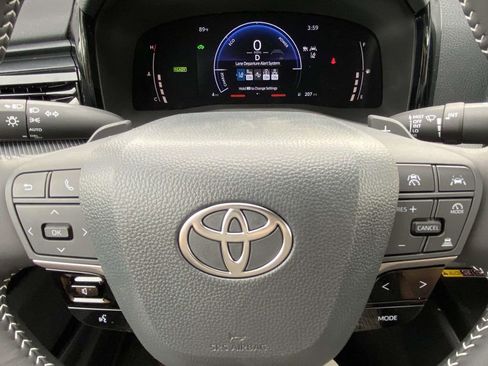 New 2026 Toyota Camry SE FWD image 29