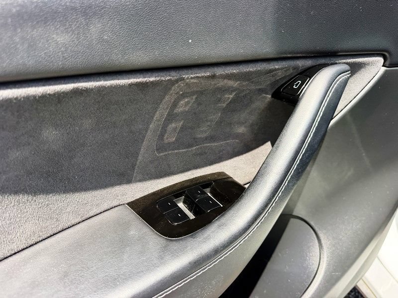 Used 2021 Tesla Model Y Long Range AWD/4WD image 36