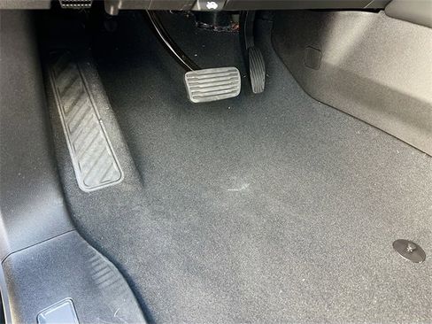 New 2026 GMC Yukon Denali w/ Sun & Power Step Package image 14