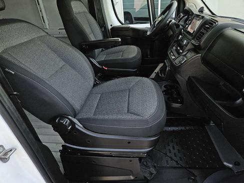 Used 2026 RAM ProMaster 2500 FWD image 30