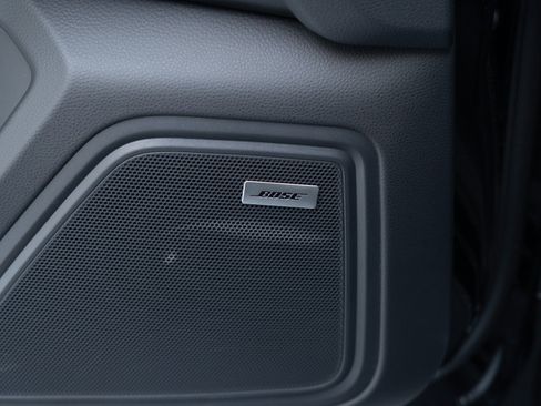 New 2026 Porsche Macan image 22