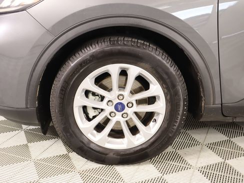 Used 2022 Ford Escape SE w/ Convenience Package image 16