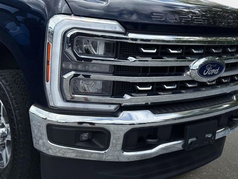 Used 2024 Ford F250 Lariat AWD/4WD image 9
