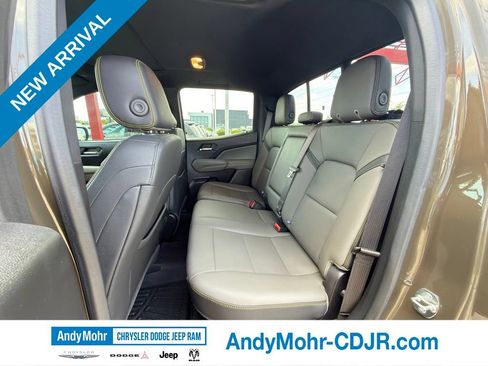 Used 2024 Chevrolet Colorado ZR2 w/ ZR2 Convenience Package III AWD/4WD image 28