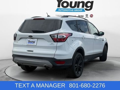 Used 2018 Ford Escape SE FWD image 5