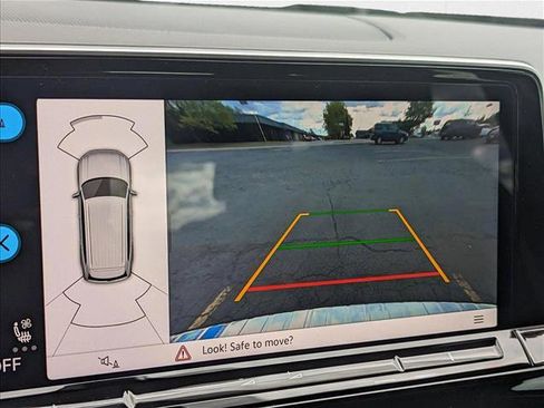 New 2025 Volkswagen Atlas SEL image 13