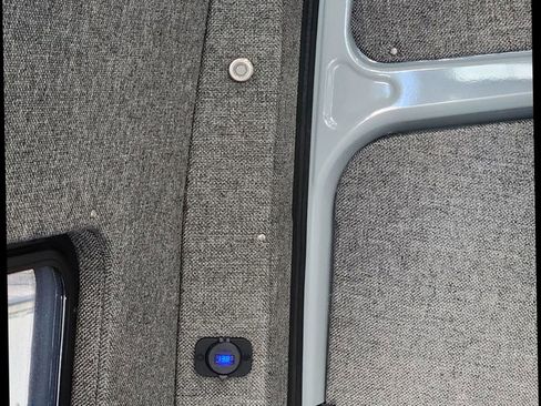 Used 2025 Mercedes-Benz Sprinter 2500 image 40