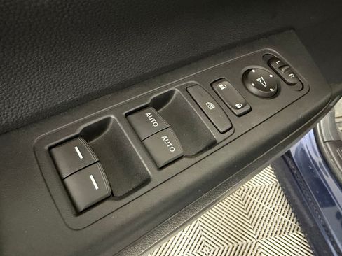 Used 2025 Honda CR-V EX image 24
