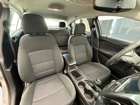 Used 2018 Chevrolet Cruze LT w/ Convenience Package FWD image 68