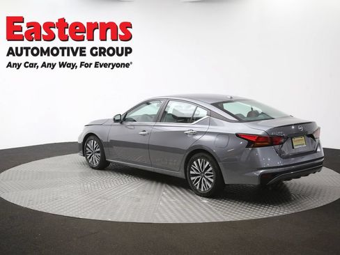 Used 2025 Nissan Altima 2.5 SV FWD image 63